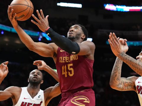 骑士vs热火精华回放 维金斯0.4秒空接扣篮压哨绝杀拒绝双加时