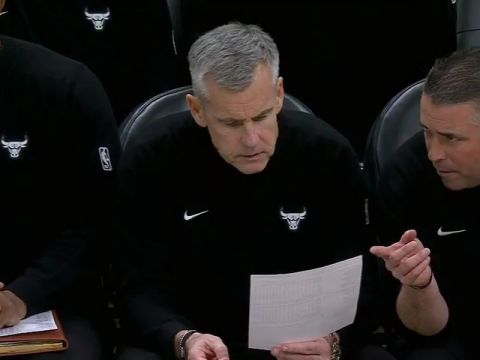 NBA常规赛：马刺vs公牛第3节中文解说回放