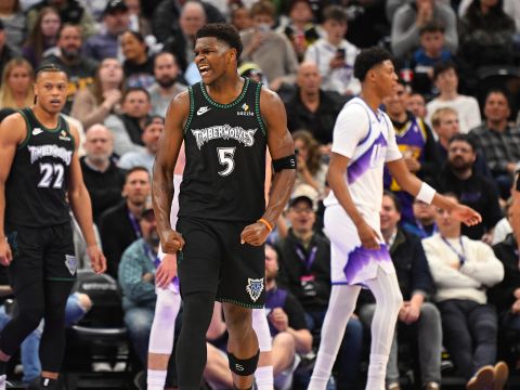 森林狼120-113爵士 爱德华兹35+6+6率队客场轻取爵士