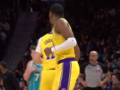 湖人121-111黄蜂 东契奇独轰38分克努佩尔准三双湖人客场送黄蜂3连败