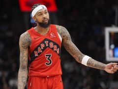 NBA官宣罚单：莺歌摔水瓶被罚2.5万美元 击中工作人员还导致比赛中断