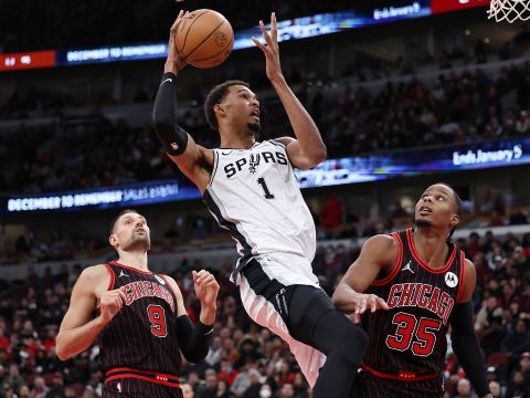 文班亚马vs公牛集锦 全场拿下38+12+5另有5盖帽展现球场统治力