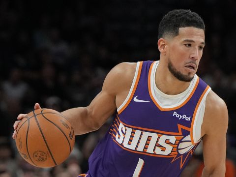 布克vs鹈鹕集锦 轻取19分助队大胜