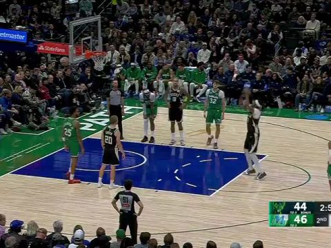 雄鹿vs独行侠第2节中文解说回放