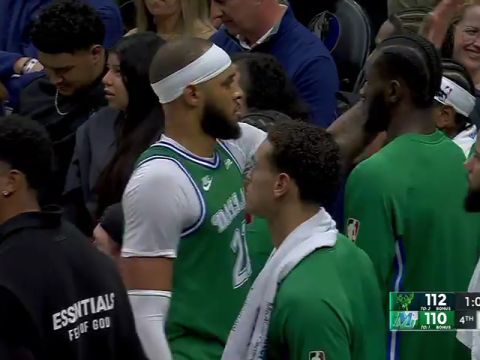 雄鹿vs独行侠第4节中文解说回放