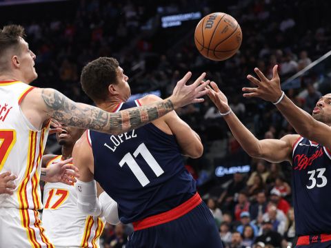 老鹰105-102快船 克雷伊奇轰28分哈登空砍35+10+11错失绝平三分