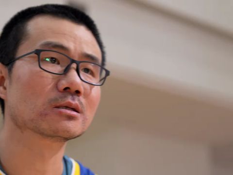 勇士vs雷霆英文原声全场回放