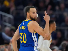 勇士大败雷霆！库里复出状态不佳仅出战20分钟得到11分1板1断正负值-23