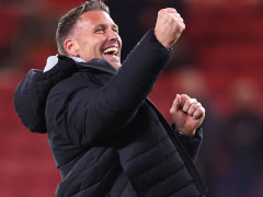 记者：狼队新任主帅爱德华兹已确定于今日出任主帅一职