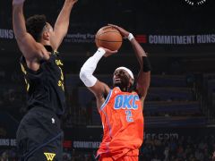 稳居MVP榜头名！SGA三节28+12打崩勇士 雷霆11胜1负联盟第一