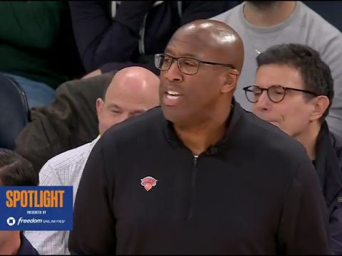 NBA常规赛：灰熊vs尼克斯第3节英文原声回放