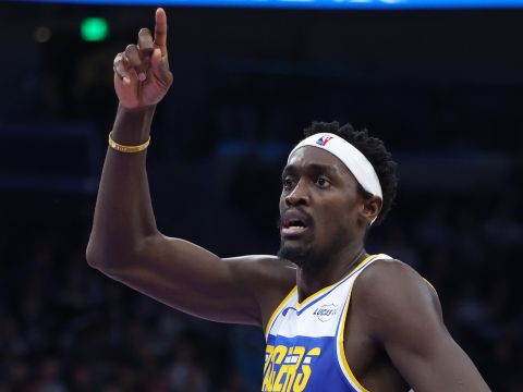 西亚卡姆vs爵士集锦 全场拿下27+5+4全面数据无法抵挡爵士攻势