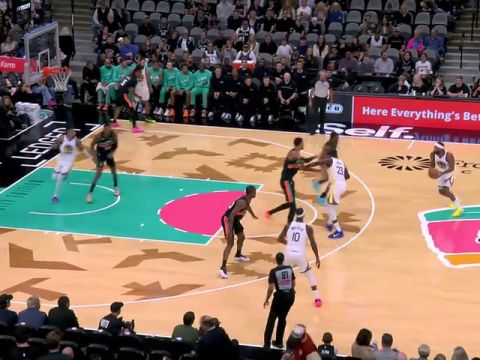 NBA常规赛：勇士vs马刺第1节中文解说回放