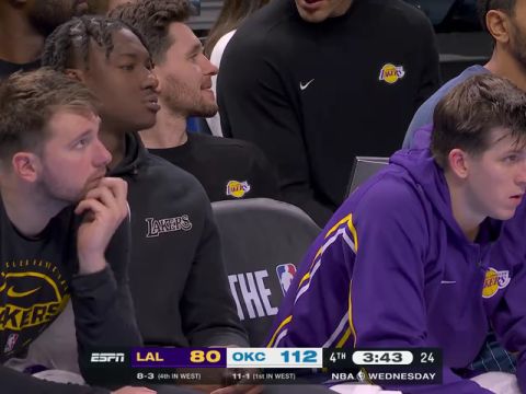 NBA常规赛：湖人vs雷霆第4节英文原声回放