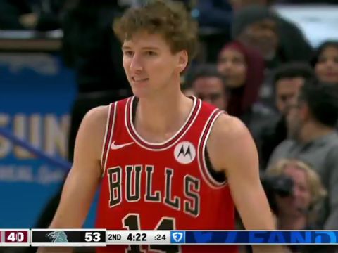 NBA常规赛：公牛vs活塞第2节英文原声回放