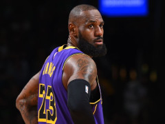 湖人主帅：詹姆斯今日参加了训练，还包含了半场5对5对抗实战