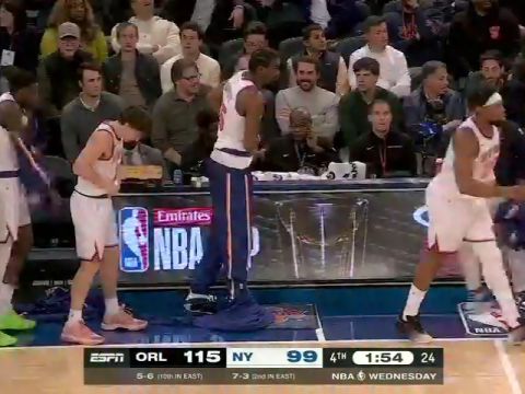 NBA常规赛：魔术vs尼克斯第4节英文原声回放