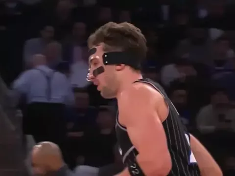 【全场回放】 尼克斯vs魔术 (罗森)