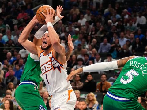 太阳vs独行侠精华回放 布克26+9力压弗拉格16+6+6太阳客场取胜