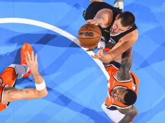 这是什么怪物？33分钟轰55+12毫无喜色 约基奇超鲨鱼之夜刷6纪录