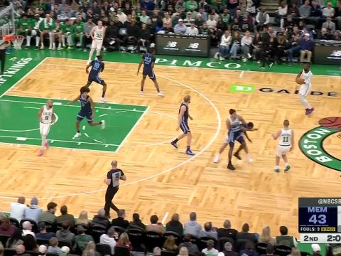 布朗vs灰熊集锦 19分6篮板6助攻单节12分助队奠定领先