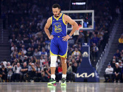 库里开局连得五分生涯总得分达到25616分，升至NBA历史得分榜第23名！