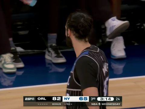 NBA常规赛：魔术vs尼克斯第3节中文解说回放