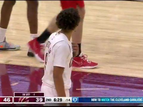 NBA常规赛：猛龙vs骑士第2节英文原声回放