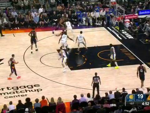 NBA常规赛：步行者vs太阳第1节英文原声回放