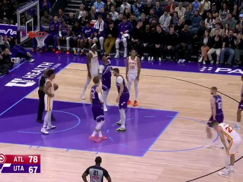 老鹰vs爵士英文原声全场回放