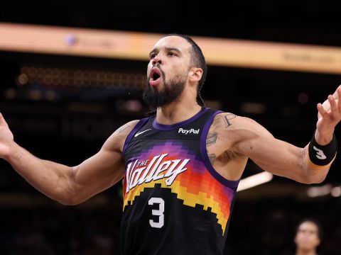 狄龙vs步行者集锦 半场24分全场拿到32分高效输出表现亮眼