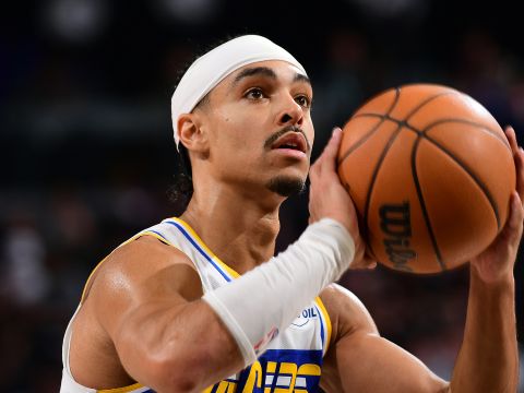 内姆布哈德vs太阳集锦 全场15投5中拿到21+2+9手感不佳