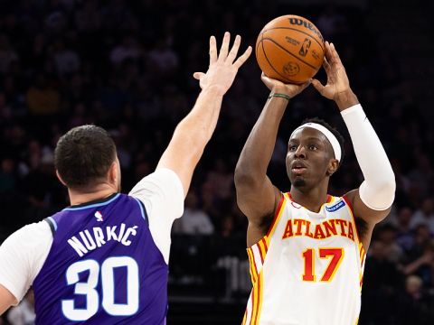 老鹰132-122爵士 马尔卡宁空砍40+7奥孔古携手约翰逊合砍63+29+16助队4连胜