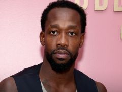 贝弗利被指控三级重罪！因袭击家庭成员被捕 已缴纳4万美元保释