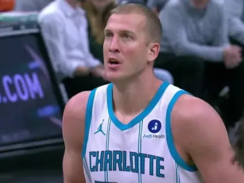 【全场回放】 雄鹿vs黄蜂 (刘沛元)