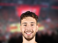 NBA每日盖帽王：阿尔佩伦·申京3盖帽(2025年11月15日)