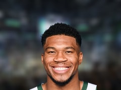 NBA每日助攻王：扬尼斯·阿德托昆博18助攻(2025年11月15日)