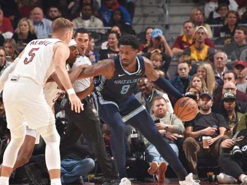 灰熊vs骑士精华回放 米切尔30分末节爆发骑士翻盘战胜灰熊