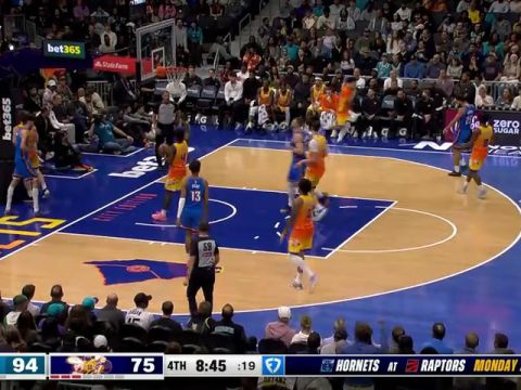 雷霆vs黄蜂第4节英文原声回放