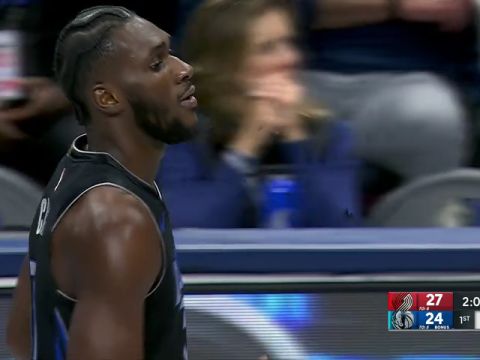 NBA常规赛：开拓者vs独行侠第1节中文解说回放