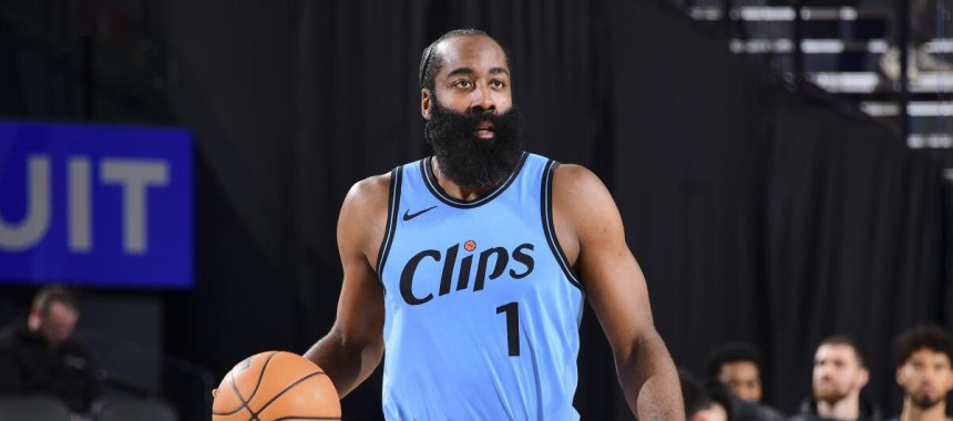 哈登打了4年“七伤拳”！自带魔咒干废7个明星队友 抱团却成大腿