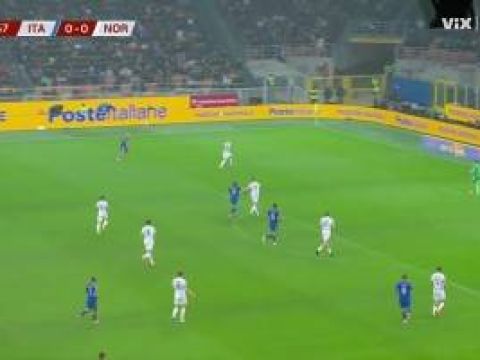 [进球视频]意大利率先破门！埃斯波西托转身低射入网