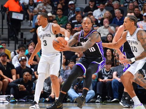 国王110-123马刺 福克斯28+11马刺七人上双送国王六连败