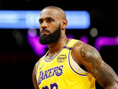 Shams：湖人已经从发展联盟南湾湖人召回詹姆斯，赛季首秀进入倒计时