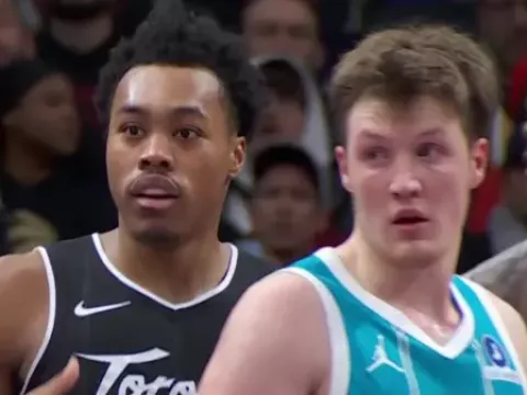 【全场回放】 猛龙vs黄蜂 (王凯)