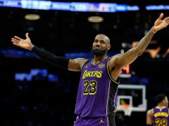 Shams：詹姆斯密切关注着湖人本赛季的开局表现，对目前这支球队的状态感到兴奋