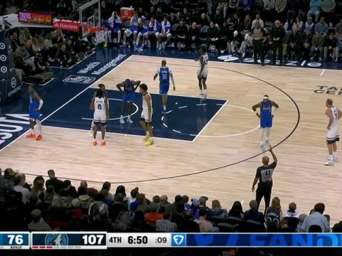 NBA常规赛：独行侠vs森林狼第4节英文原声回放