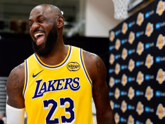 里夫斯：詹姆斯的存在对球队是极为宝贵的补充，很高兴能迎接他的回归