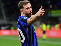 记者：邓弗里斯目前的伤病恢复情况不乐观，奥古斯托可能会代替齐上场米兰德比