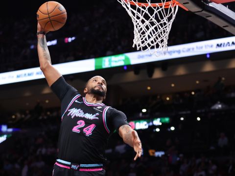 鲍威尔vs尼克斯集锦 全场拿下19分及时提供火力支援